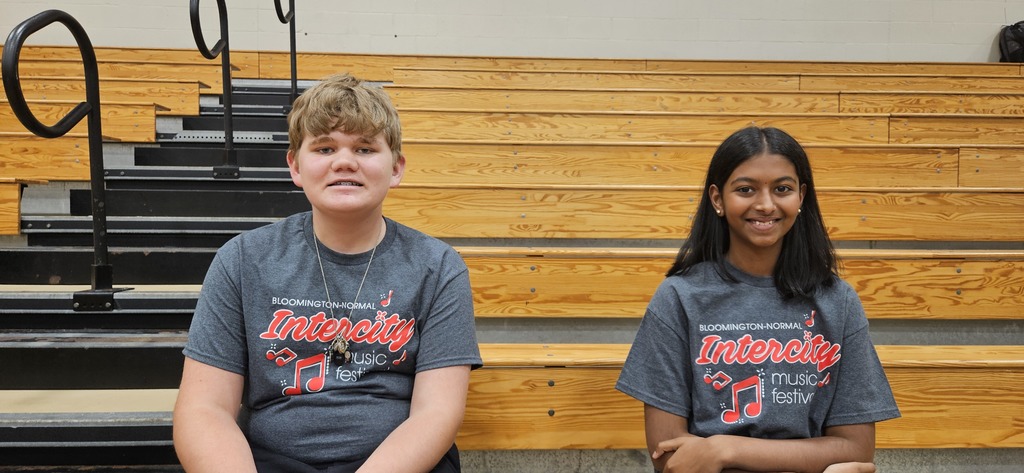 8th grade students participating in a music festival.