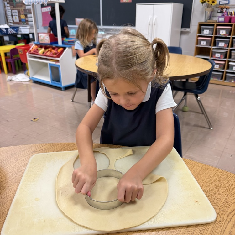 Cutting Pie Crusts