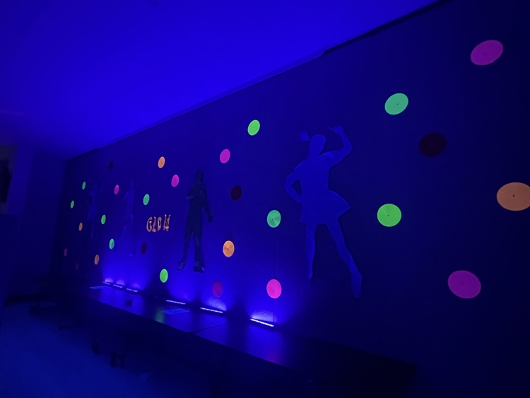 Let’s GLOW!