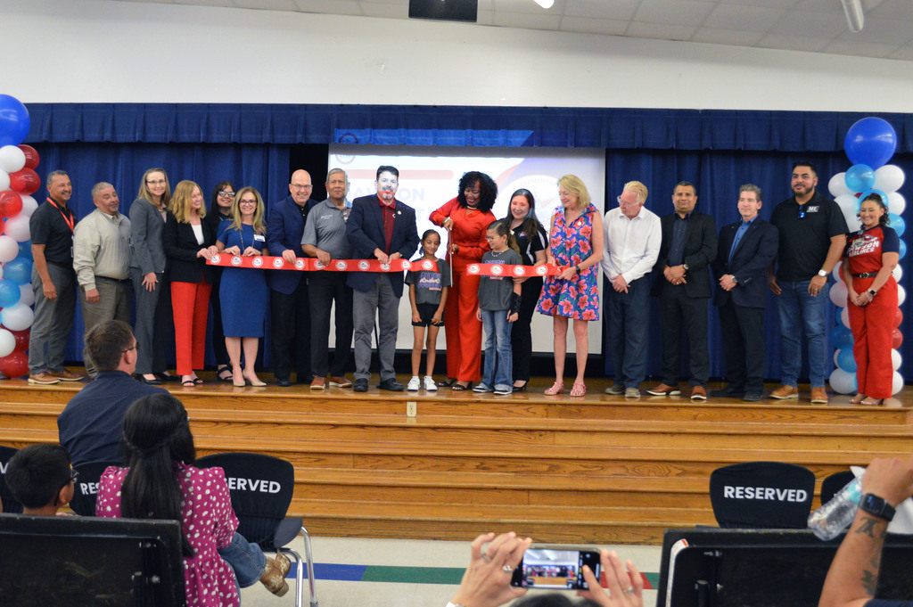 Dawson Ribbon Cutting