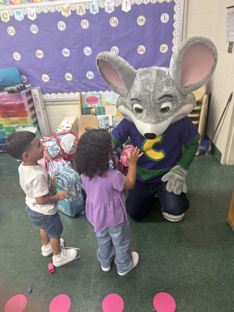 chuck E Cheese