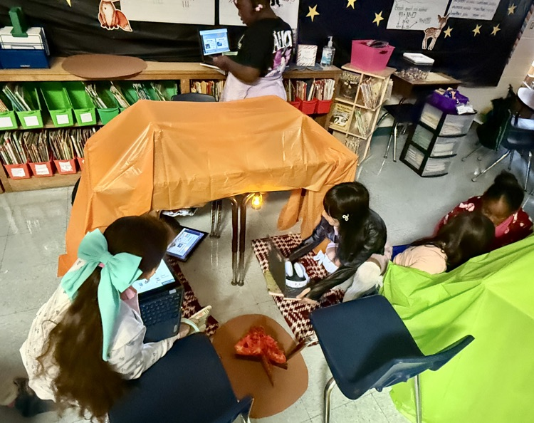 Camping out for reading! 🏕️ Ms. Castillo's 3rd graders had a blast during their RLA stations today, turning the classroom into a campsite. What a fun and innovative way to learn!
