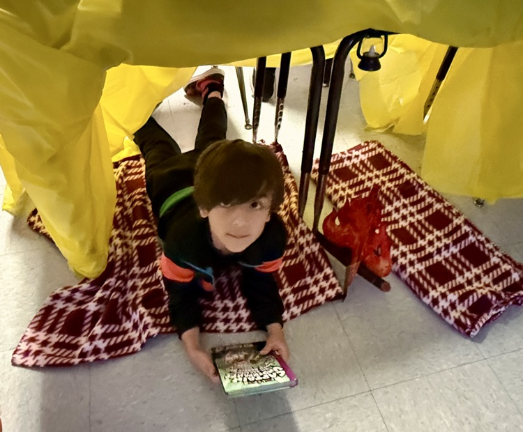 Camping out for reading! 🏕️ Ms. Castillo's 3rd graders had a blast during their RLA stations today, turning the classroom into a campsite. What a fun and innovative way to learn!