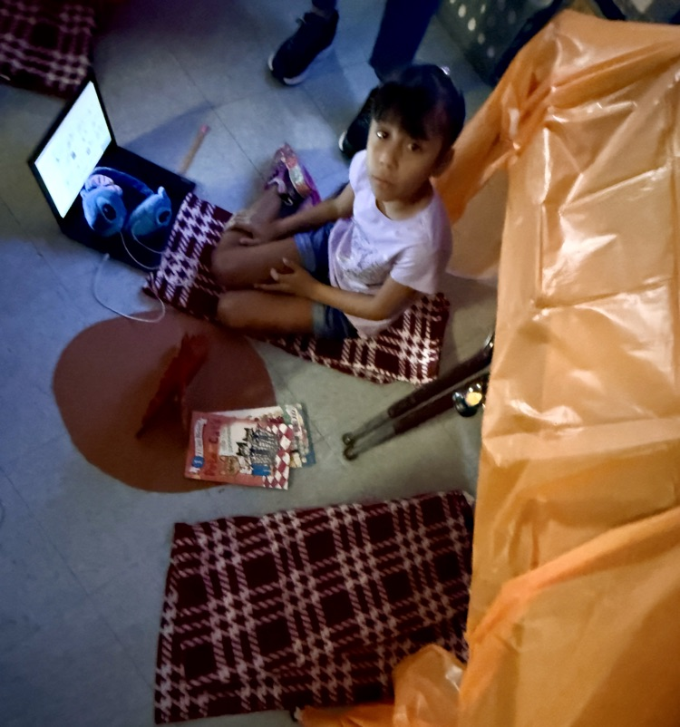 Camping out for reading! 🏕️ Ms. Castillo's 3rd graders had a blast during their RLA stations today, turning the classroom into a campsite. What a fun and innovative way to learn!