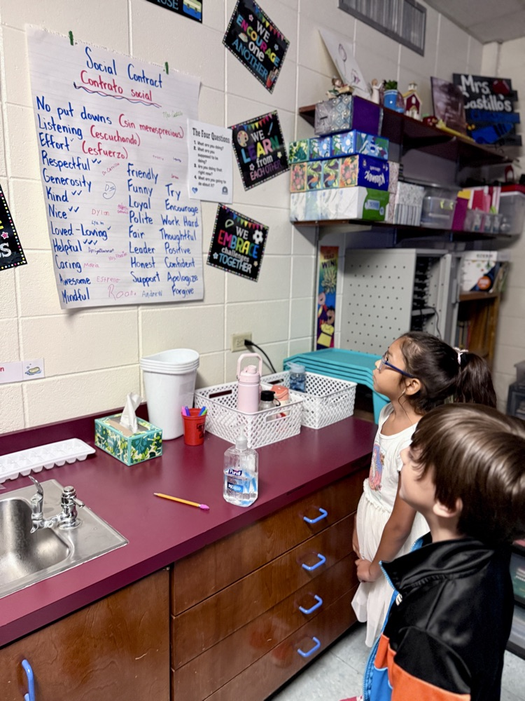 Camping out for reading! 🏕️ Ms. Castillo's 3rd graders had a blast during their RLA stations today, turning the classroom into a campsite. What a fun and innovative way to learn!