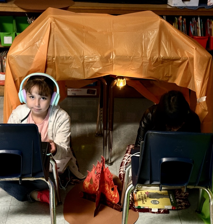 Camping out for reading! 🏕️ Ms. Castillo's 3rd graders had a blast during their RLA stations today, turning the classroom into a campsite. What a fun and innovative way to learn!