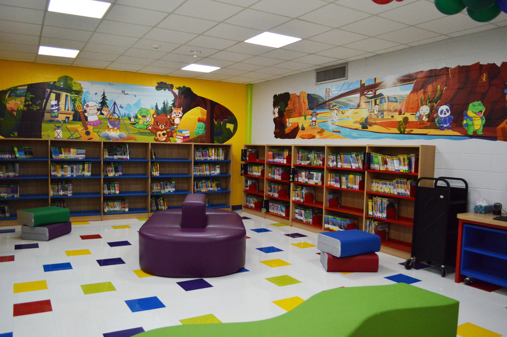 Club Estates Elementary School Library Reveal Event