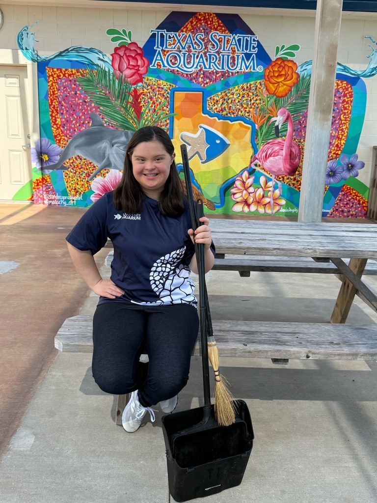 aquarium volunteers