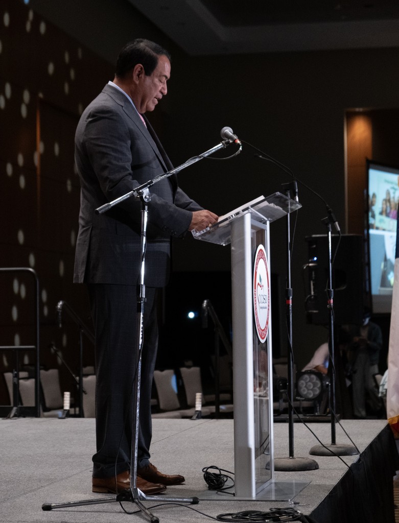 Dr.H speaking at state of the district