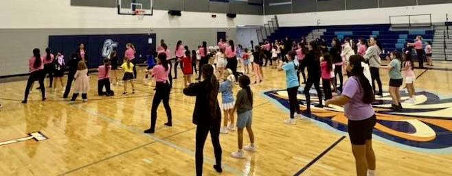 image of small cheerleaders