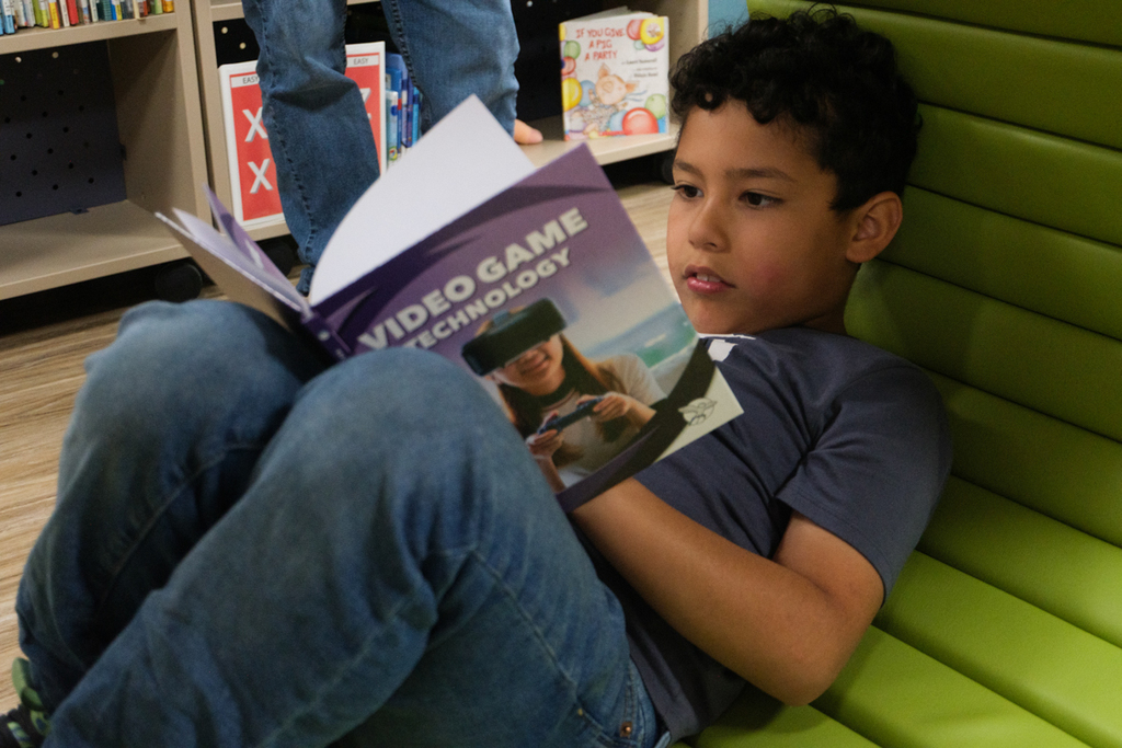 25-26 SMITH LIBRARY REVEAL - 59