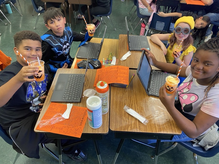 Halloween floats 🎃