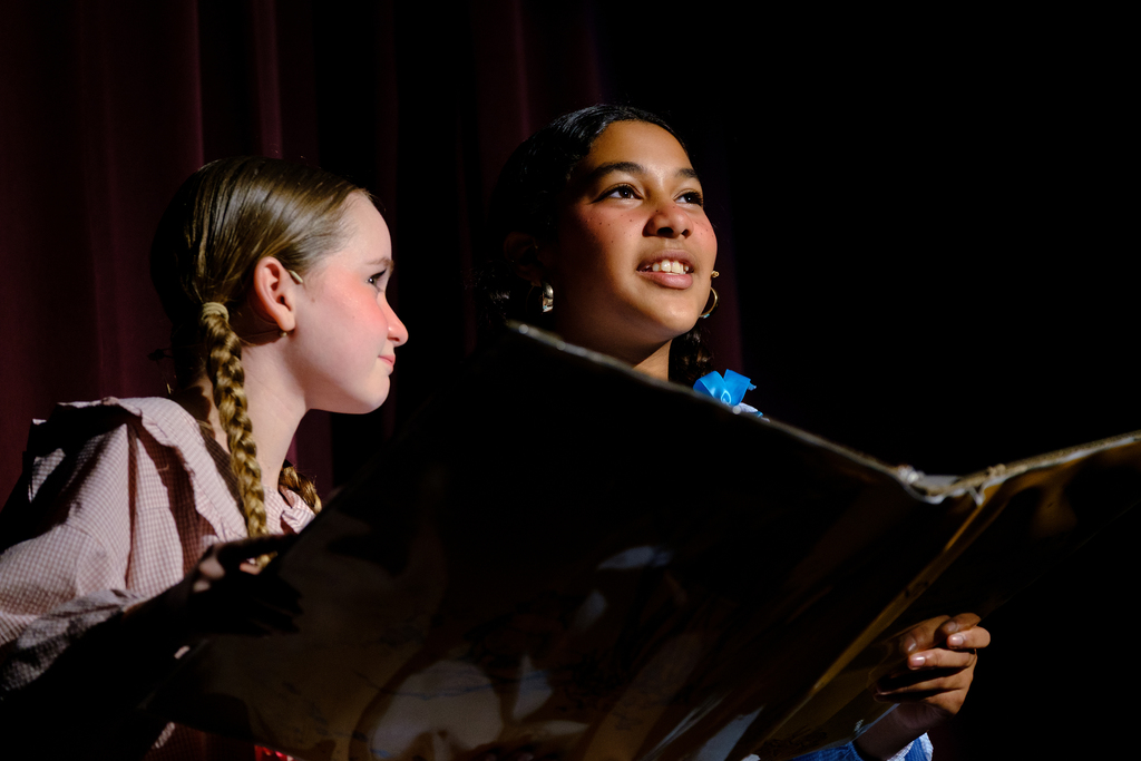 25-26 WINNIE THE POOH - METRO E-7