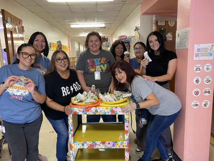 🥒 Happy National Pickle Day! 💚 We celebrated today with a little crunch! A huge thank you to our awesome Eaglettes for providing the yummy pickles for our staff to enjoy! They were the perfect briny treat! 😋 Hope everyone had a dill-lightful day!
