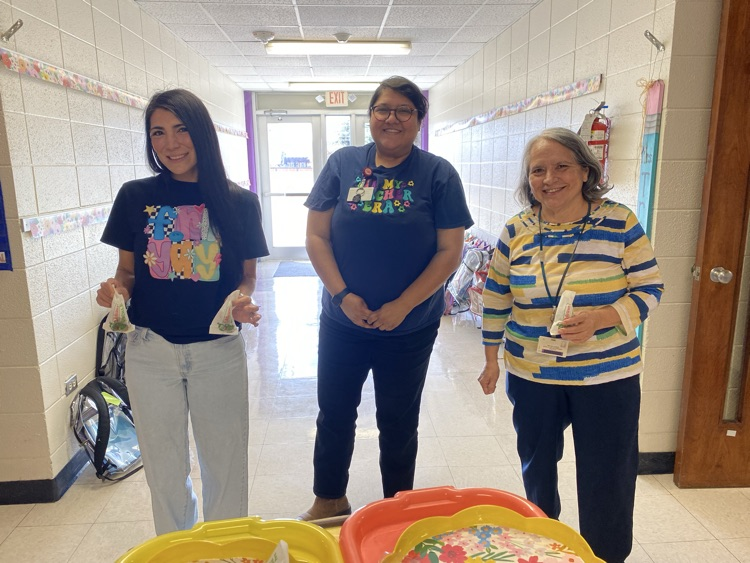 🥒 Happy National Pickle Day! 💚 We celebrated today with a little crunch! A huge thank you to our awesome Eaglettes for providing the yummy pickles for our staff to enjoy! They were the perfect briny treat! 😋 Hope everyone had a dill-lightful day!