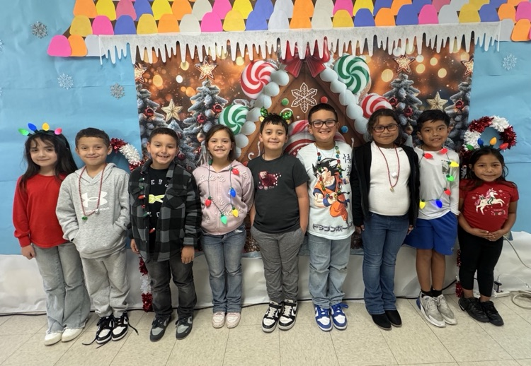 merry days of moore dress up