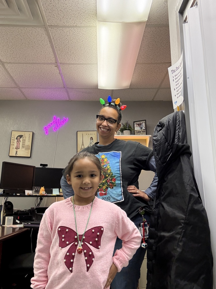 merry days of moore dress up