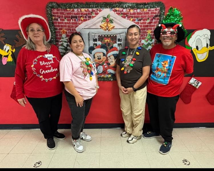 merry days of moore dress up