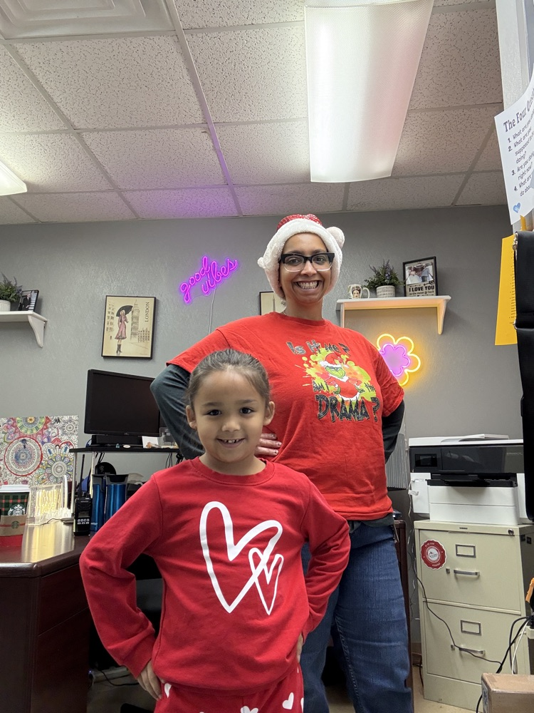 merry days of moore dress up