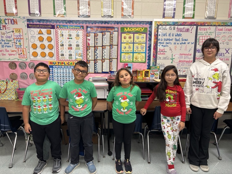 merry days of moore dress up days 