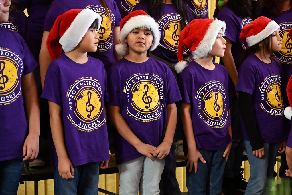 Metro Elementary School Choir and Ukulele Ensemble (13)