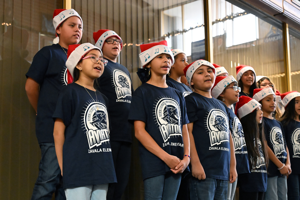 Zavala Elementary School Choir (8)