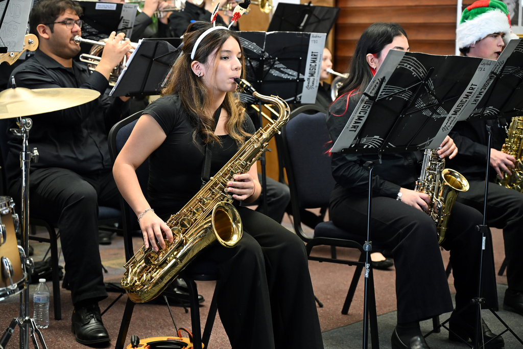 Carroll High School Blue Cat Jazz Band (10)