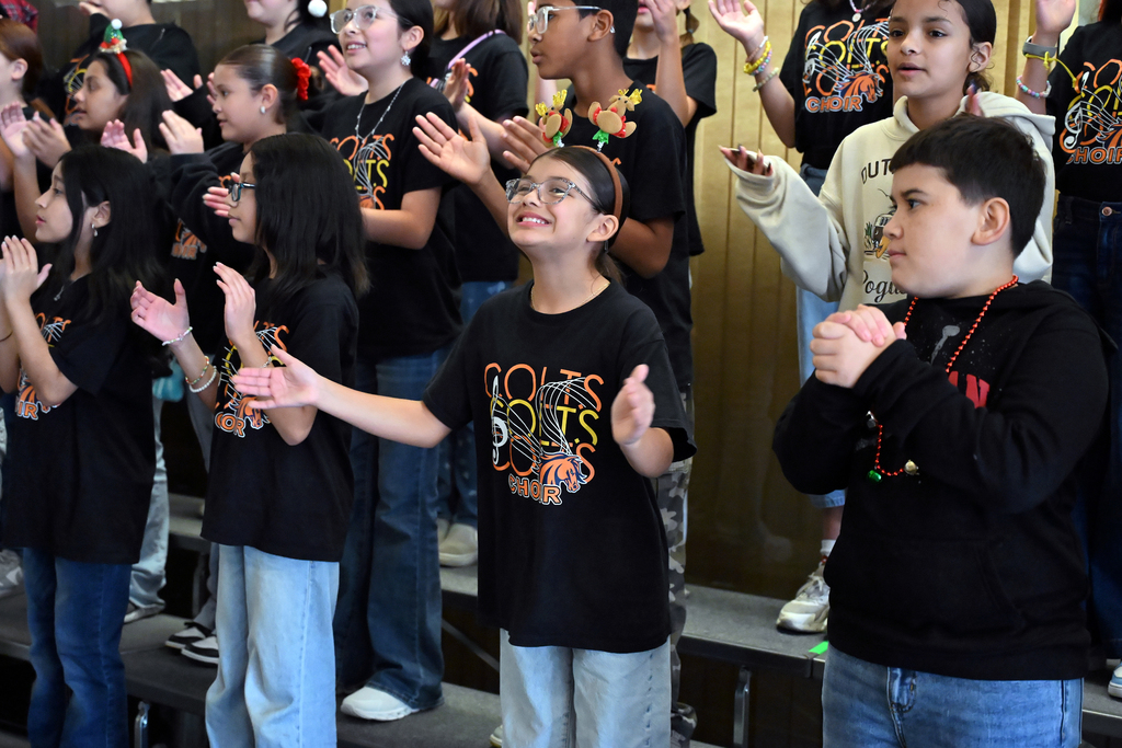 Cullen Place Elementary School Colt Choir (5)