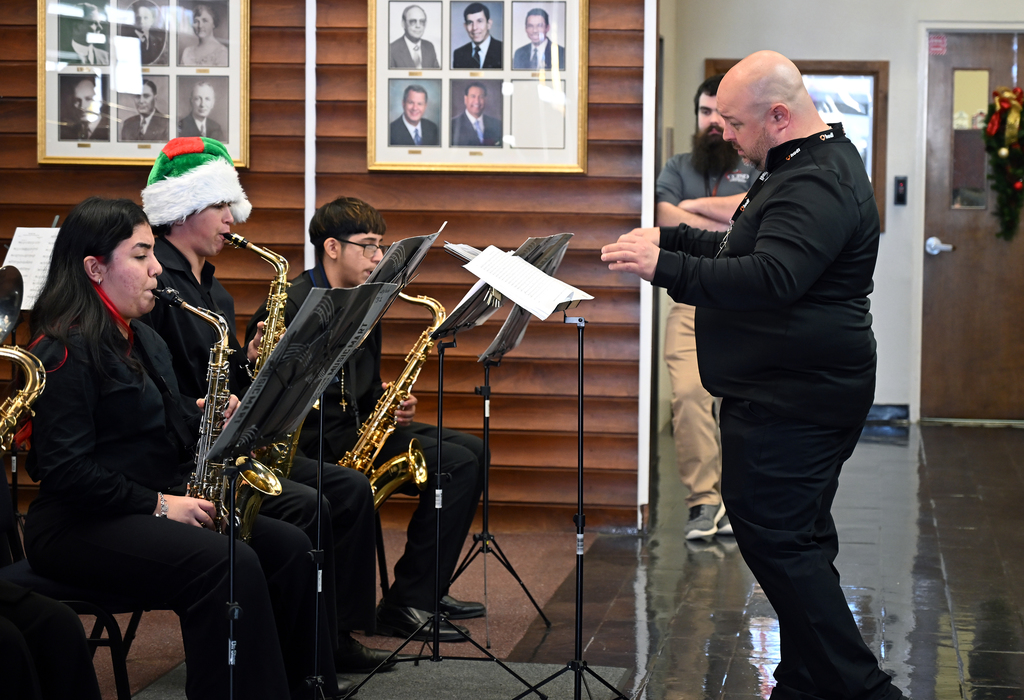 Carroll High School Blue Cat Jazz Band (9)
