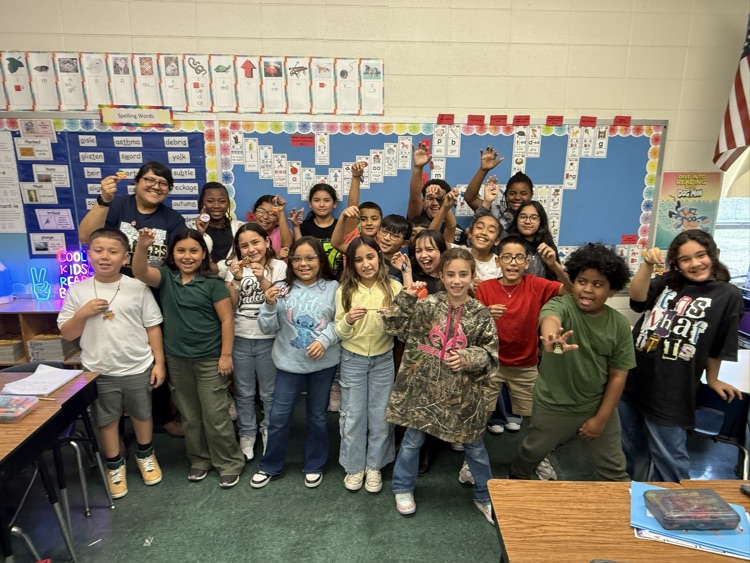 ms Castillo’s class had perfect attendance