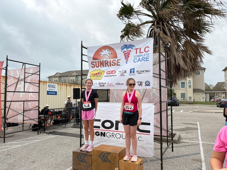 Baker representing at the Agape Ranch 5K this morning! 🏃‍♀️🖤❤️