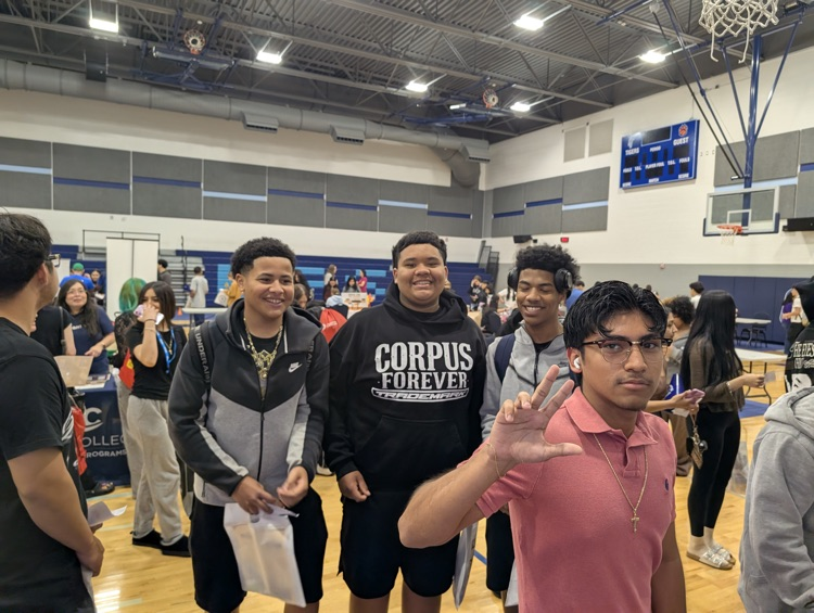 ⸻ Short alt text (Option B style – tighter): Carroll students engaging with community partners during the Youth Traffic Safety Event in the gym.