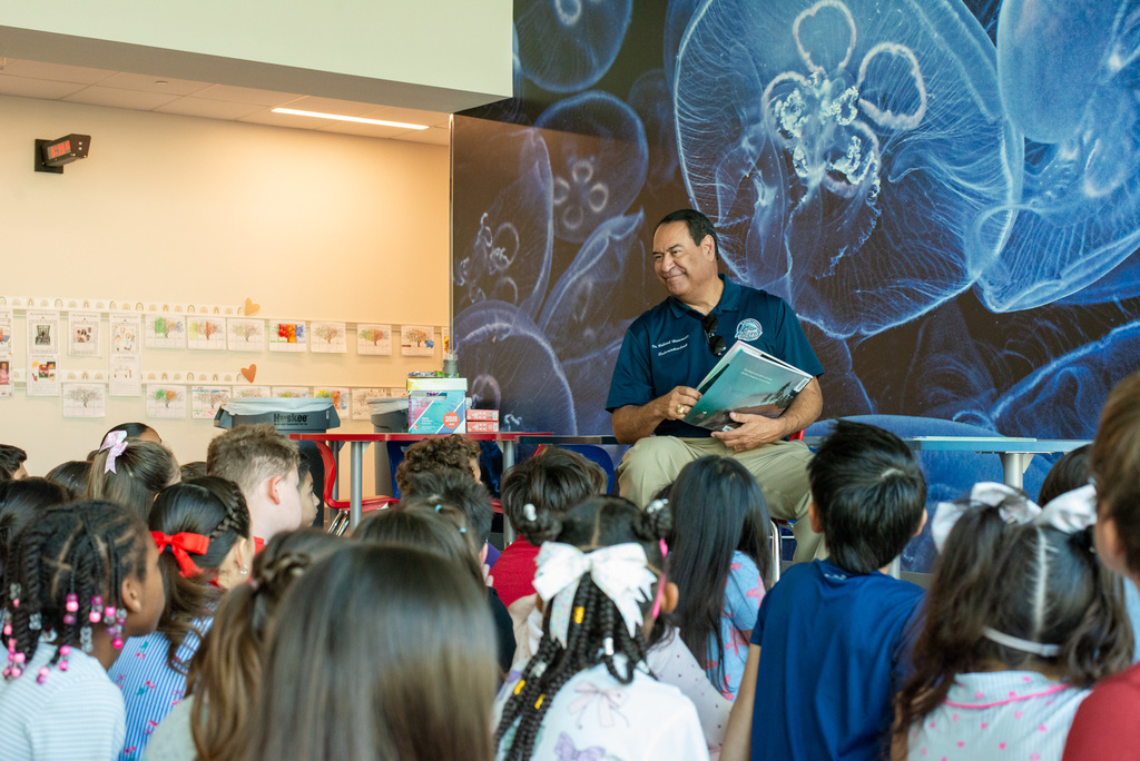 25-26 READ ACROSS AMERICA - CREEKSIDE 5