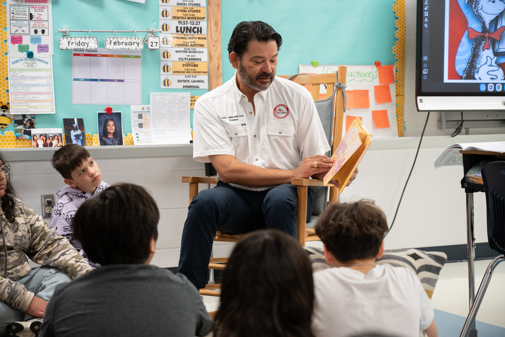 25-26 READ ACROSS AMERIC - ZAVALA ES - 18