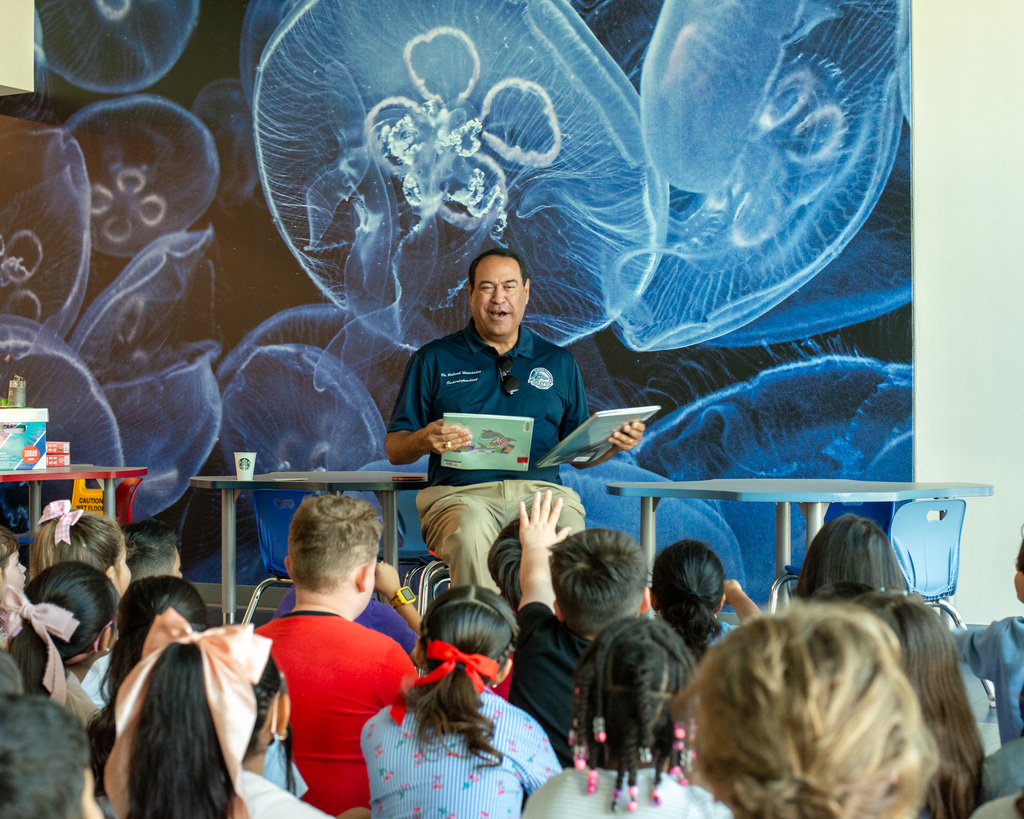 25-26 READ ACROSS AMERICA - CREEKSIDE 2