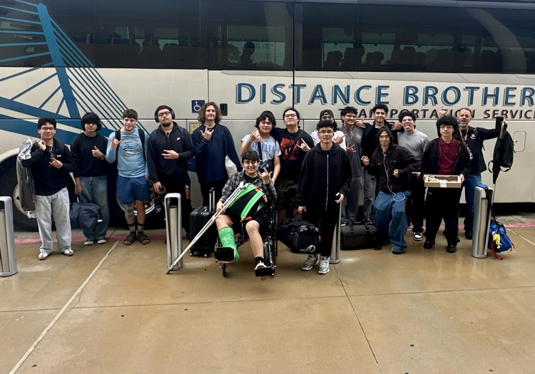 🎸🔥 TURN IT UP 🔥🎸  Time to take over 🎶🔥  Good luck to our Guitar Tigers today — go make some noise!!! 🤘🏻😎  #CarrollPride #FineArts #BetterAtCarroll #TPND