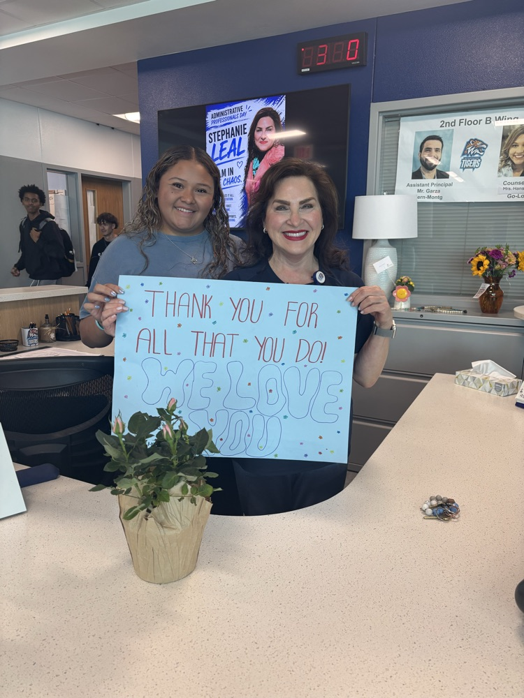 💙🐅 We weren’t done yet 🐅💙 Had to drop a few more moments 💪  #CarrollPride #TPND #AdministrativeProfessionalsDay