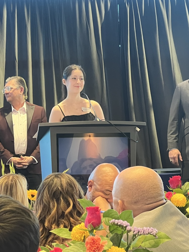 Big congratulations to our Carroll Tigers recognized tonight at the 2026 Flint Hills Discovery Scholarship Banquet! 💙🧡🎓