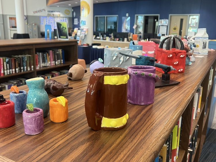 A night full of creativity, talent, and Tiger pride! 🎨🐅💙🧡  NAHS Cord Ceremony, Fine Arts Awards, and Open Gallery showcased the incredible work of our Carroll artists. Proud of our talented Tigers! ✨  #CarrollTigers #TPND #FineArts #NAHS #TigerPride 