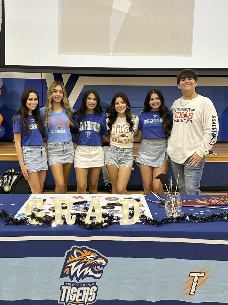 ⏰ 15 MORE MINUTES… 👀🔥  Decision Day is almost HERE, Tigers! 🎓🐅 The arena is set. The future is waiting.  Class of 2026… it’s almost time to make it official. 💙🧡  #CarrollTigers #DecisionDay #ClassOf2026 #TPND