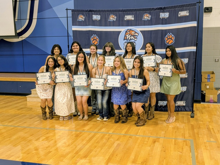 A great night celebrating Carroll Softball this weekend! 🥎💙🧡  An unforgettable season, unforgettable memories, and a team that competed with Tiger pride every step of the way. 🐅🔥  #CarrollTigers #TPND #CarrollSoftball