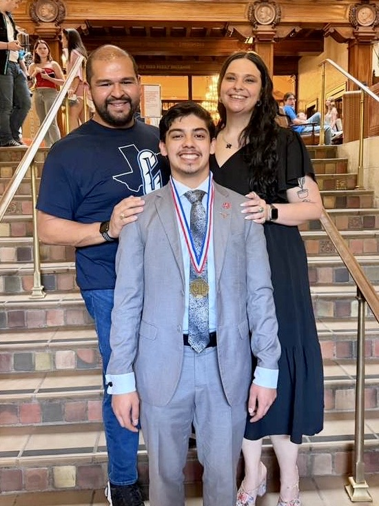 Ethan Christiansen finishes his amazing UIL Academics season as the 4th best in the STATE in 5A! 🏅🔥