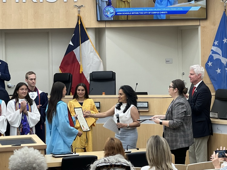 Our very own Valedictorian, Kallie Dalager, recognized at City Hall for being ELITE in and out of the classroom. 🐅🎓💙🧡  Carroll excellence on full display. The Class of 2026 is DIFFERENT.  #BetterAtCarroll #TPND #Valedictorian #ClassOf2026