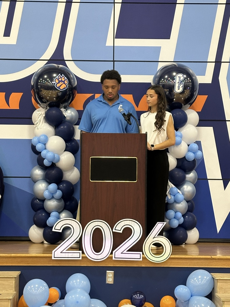 One last set of memories before these Tigers take over the world. 💙🧡🔥  #BetterAtCarroll #SeniorSunday #ClassOf2026 #TPND