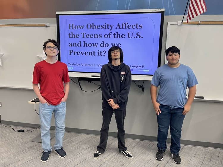 Our English 2 students have been wrapping up the year with presentations, collaboration, and showcasing everything they’ve learned. 👏🐅