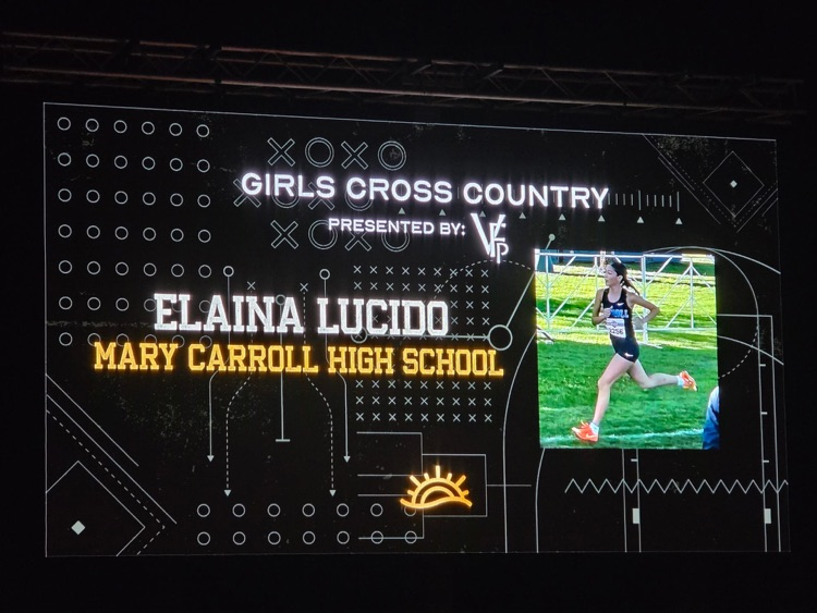 🏃‍♀️❤️ Congratulations to Elaina Lucido for receiving the Corpus Christi Hall of Fame Award in Cross Country tonight!