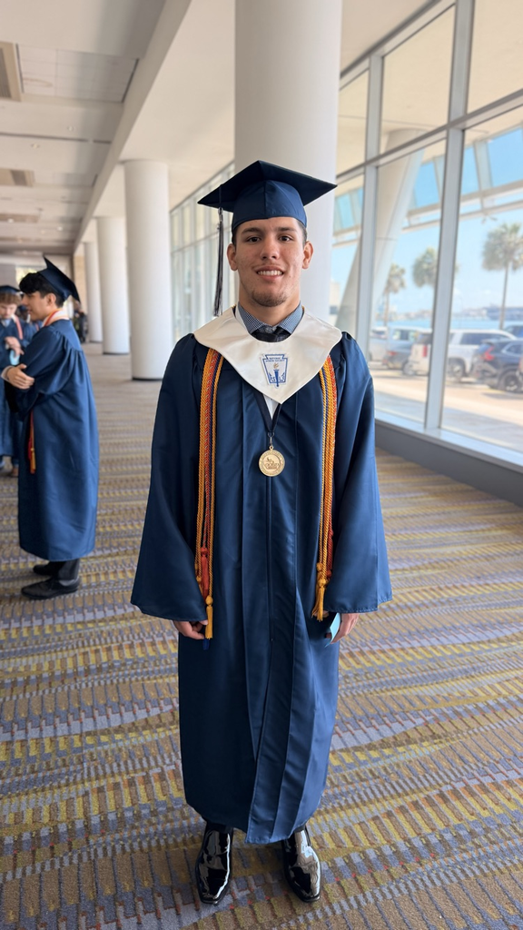 We’re so proud of our Senior Tigers. 💙🧡  Congratulations, Class of 2026! 🎓  #CarrollTigers #TPND