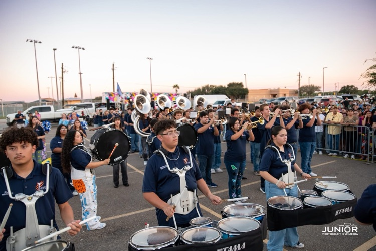 🐅💙🧡 50 Reasons Why Tiger Pride Is Rising 💙🧡🐅  ⭐ Reason #35: Homecoming Week Hits Different  The parade. The band. The floats. The crowd.  When Carroll shows up, the whole city knows. 🐅🔥  #CarrollTigers #TigersOnTheRise #TPND