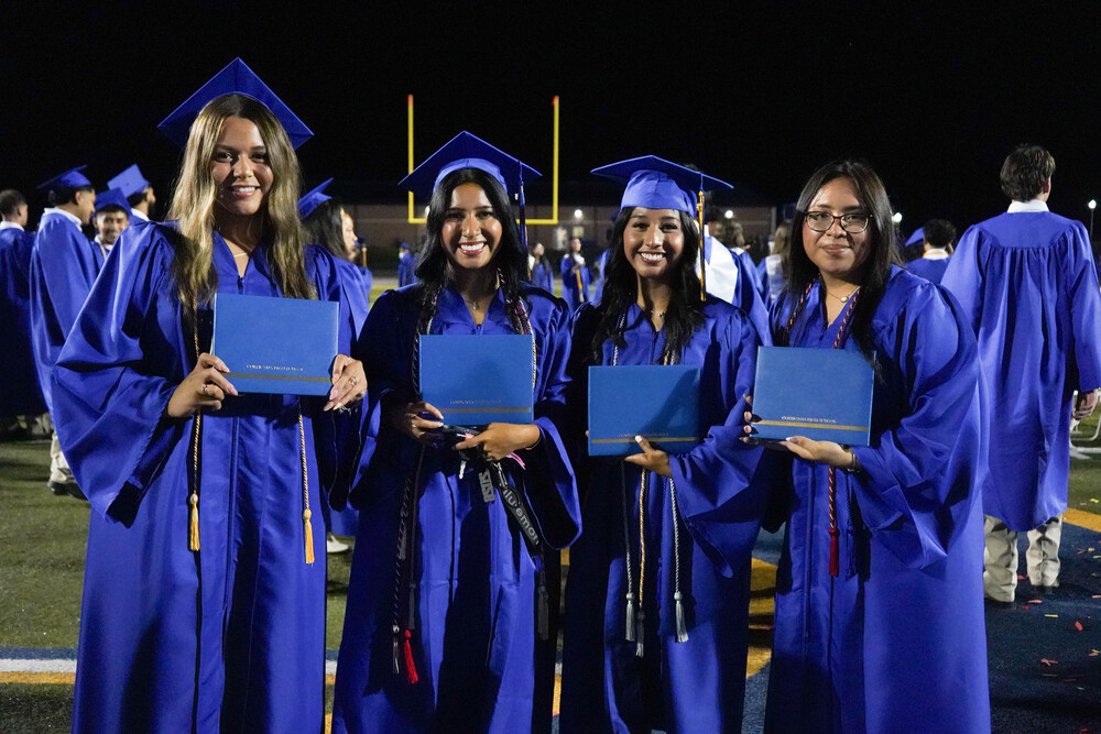 Celebrando scholarship recipients, left to right, Alexus Almanza, Keidi Cepeda, Anette Rodriguez, and Jasmine Rivas