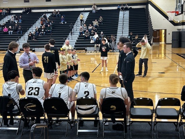 Basketball coach wanted